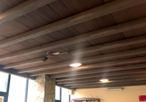 Travi finto legno - pannelli effetto tavola antica - abbellimento soffitti con travi e tavolati in polistirolo effetto legno